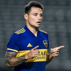Mauro Zárate, cada vez más lejos de Boca