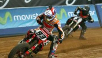 M&aacute;rquez por delante de Mees en la Superfinal.