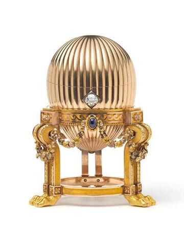 El Huevo de Fabergé encontrado en un mercadillo era este. Se vendió por 8.000 dólares mientras que su valor real era de 33 millones.