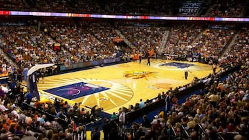 95 jugadores NBA cobran m¨¢s que todas las de la WNBA juntas