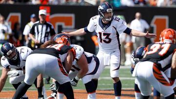 CINCINNATI, OH - SEPTEMBER 25: Trevor Siemian #13 of the Denver Broncos calls a play at the line of scrimmage during the first quarter of the game against the Cincinnati Bengals at Paul Brown Stadium on September 25, 2016 in Cincinnati, Ohio.   Joe Robbins/Getty Images/AFP
 == FOR NEWSPAPERS, INTERNET, TELCOS &amp; TELEVISION USE ONLY ==