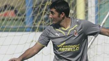 Valverde dirigió el entrenameinto del Villarreal con la ausencia de los internacionales.