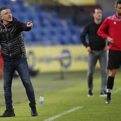 García Pimienta estrenará lateral derecho en Alcorcón