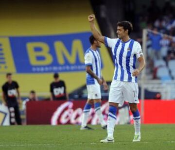 Xabi Prieto celebrando su gol 1-2