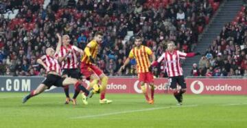 Jornada 15. ATHLETIC DE BILBAO-BARCELONA 
Toquero y Piqué.