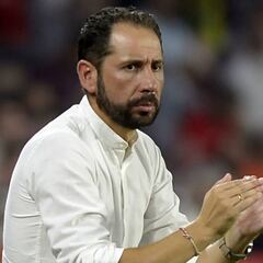 Machín: "Mayoral es apetecible, pero quizás le falte experiencia"