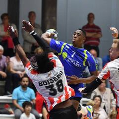 Yoan Balázquez aparece en el Teucro como sucesor de Fis