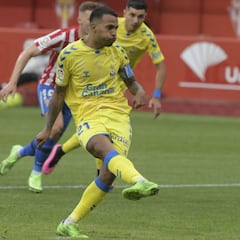 Entrenamiento para Las Palmas en Gijón de cara al 'playoff'