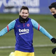 Sergio Busquets entra en la historia: cuarto jugador que llega a los 600 partidos en el Barça