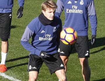 Odegaard has trained regularly with the Real Madrid first team since his January 2015 move to the Bernabéu.