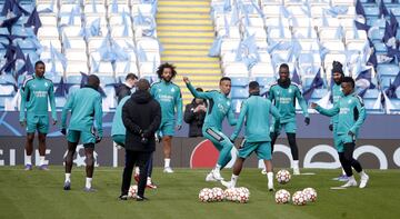 Entrenamiento del Real Madrid en el Etihad Stadium.