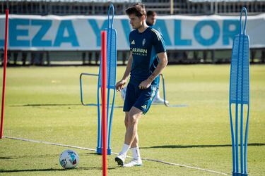 Andrada: “Yo no vine de paso al Zaragoza, sino para ayudar al equipo a ascender”