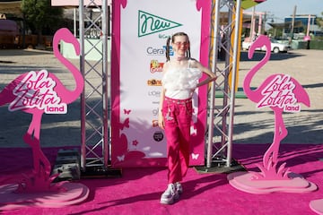 Anastasia Russo,  actriz y modelo española posando en la alfombra rosa