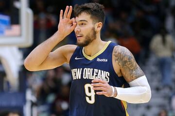 Willy Hernangómez (New Orleans Pelicans) celebra un triple ante los Washington Wizards