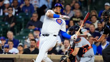 CHICAGO, ILLINOIS - AUGUST 21: Isaac Paredes #17 of the Chicago Cubs takes a swing during the second inning against the Detroit Tigers at Wrigley Field on August 21, 2024 in Chicago, Illinois. Justin Casterline/Getty Images/AFP (Photo by Justin Casterline / GETTY IMAGES NORTH AMERICA / Getty Images via AFP)