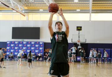 Guille Del Pino, jugador del Unicaja, uno de los tres españoles en BWB,