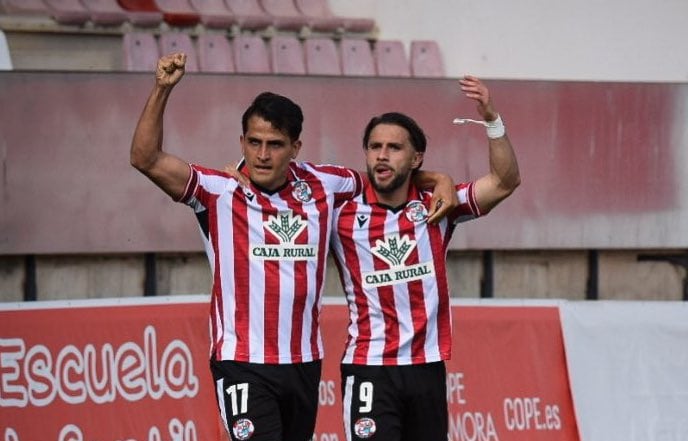 Un gol de Carbonell en el minuto 90 da la victoria al Zamora