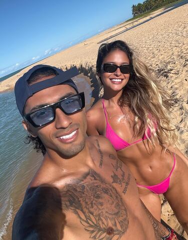 Vinicius Jr hits the beach with friends: the rich and famous on vacation