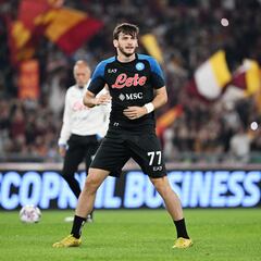 Comparan a nueva joya de Napoli con Cuadrado