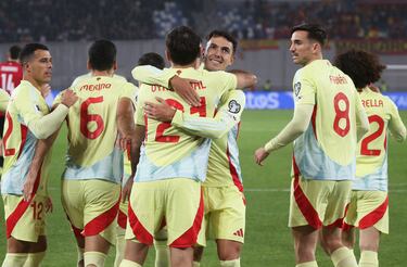 Oyarzabal lanzó la pena máxima del penalti por mano de Gocholeishvili.Engañó por completo a Mamardashvili en su lanzamiento, ejecutando el golpeo a su lado derecho y de seguridad. Perfecta definición.