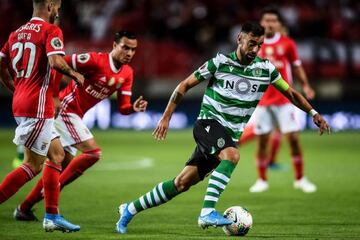 Sporting's Bruno Fernandes on the ball against Benfica