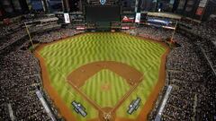 PHOENIX, ARIZONA - OCTOBER 31: A general view during Game Four of the World Series between the Texas Rangers and the Arizona Diamondbacks at Chase Field on October 31, 2023 in Phoenix, Arizona.   Christian Petersen/Getty Images/AFP (Photo by Christian Petersen / GETTY IMAGES NORTH AMERICA / Getty Images via AFP)