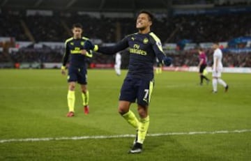 Alexis Sánchez brilló en la goleada de Arsenal. 