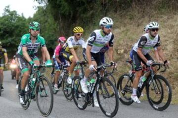 El pelot¨®n durante la novena etapa de la Vuelta Ciclista a Espa?a.