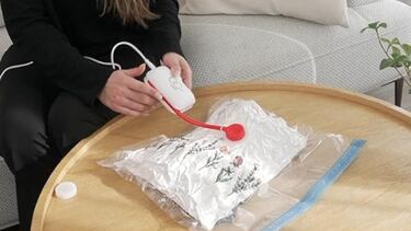 Los que llevan el equipaje a reventar en la maleta no conocen el trucazo para ganar un 80% de espacio