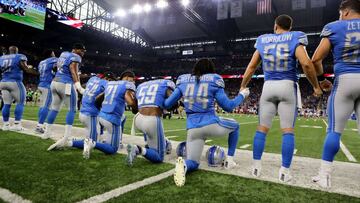 DETROIT, MI - SEPTEMBER 24: Members of the Detroit Lions take a knee during the playing of the national anthem prior to the start of the game against the Atlanta Falcons at Ford Field on September 24, 2017 in Detroit, Michigan.   Rey Del Rio/Getty Images/AFP
 == FOR NEWSPAPERS, INTERNET, TELCOS &amp; TELEVISION USE ONLY ==