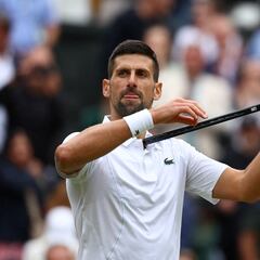 Why does Novak Djokovic keep getting booed at Wimbledon?