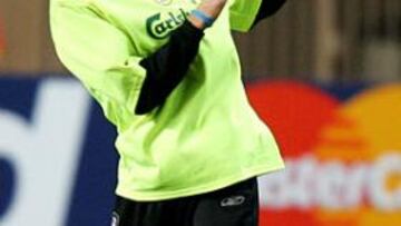 <b>A LA ESPERA. </B>Gerrard asegura que siguió esta temporada en Anfield por la llegada de Benítez.