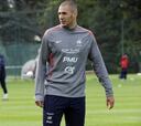 Benzema, 'tocado' en el entrenamiento con Francia