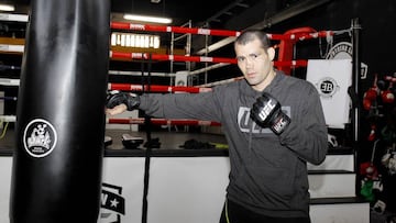 Abner Lloveras regresa al boxeo para debutar como profesional