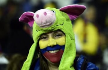 La belleza y los colores tiñeron las gradas en la primera fase de la Copa América Chile 2015. 