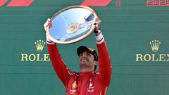 Carlos Sainz celebra la victoria del GP de Australia.