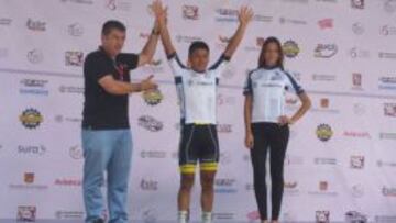Caicedo gana la primera etapa de la Vuelta de la Juventud