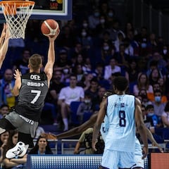 El Movistar Estudiantes pone en bandeja el ascenso al Granada