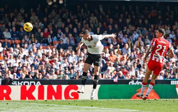 El canterano valencianista pide paso a base de buenas actuaciones. Ante el Almería firmó un buen gol para afianzar el resultado.