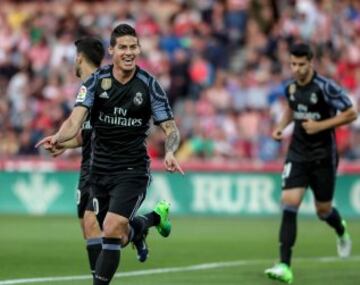 James se despacha con un doblete ante Granada