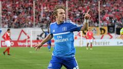 Alen Halilovic celebra un gol en un partido de la DFB Cup. 