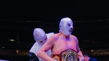 Comienza la leyenda: Hijo del Santo recibe emotiva despedida de la lucha libre