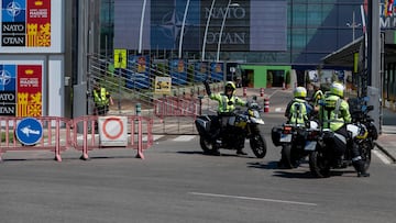 Policías en el dispositivo puesto en marcha para la OTAN, en IFEMA Madrid, a 27 de junio de 2022, en Madrid (España). Unos 10.000 agentes de las Fuerzas y Cuerpos de Seguridad, bajo la coordinación de la Policía Nacional, blindan Madrid con motivo de la cumbre de la OTAN, que se celebra del 28 al 30 de junio. Se trata de una cita internacional que contará con el mayor despliegue policial de la historia de España al reunir a más de 40 líderes mundiales. Para este acto sin precedentes, la Policía Nacional ha intensificado el dispositivo operativo integrando en el mismo la utilización de drones, UIP, agentes de subsuelo, etc.
27 JUNIO 2022;MADRID;OTAN;POLICIAS;PIXELADA
Alberto Ortega / Europa Press
27/06/2022