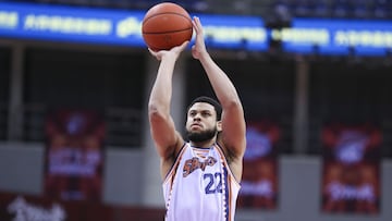 El Fuenlabrada ha confirmado este domingo el fichaje por un mes del base-escolta estadounidense Ray McCallum, que podría debutar hoy.