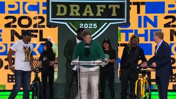Clay Matthews uses Donald Trump to roast the Bears at the NFL Draft