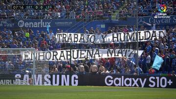 Bonito gesto de la afición del Getafe con Mata por su convocatoria con la Selección