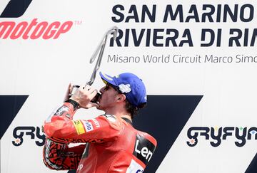 Alegría de Francesco Bagnaia tras conseguir su cuarta victoria consecutiva. La última en San Marino.