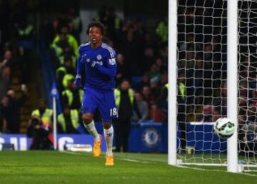 Chelsea vence al Stoke City 2-1 