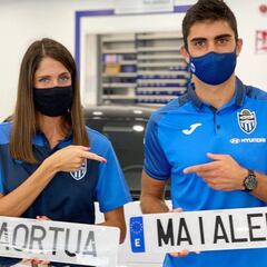 El Atlético Baleares ficha a dos centrales... marido y mujer