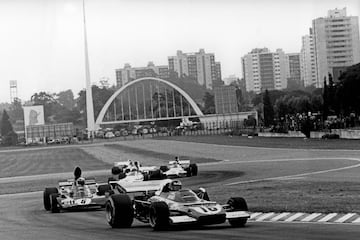 El Aut車dromo Juan y Oscar G芍lvez fue construido en 1952 gracias a la iniciativa de varios pilotos de la 谷poca, entre los que figuraba Juan Manuel Fangio. Acogi車 20 grandes premios de F1 y 10 del Mundial de motociclismo. Ascari fue el primer ganador en 1953, Fangio se impuso en cuatro ocasiones y el 迆ltimo piloto en subir al podio en 谷l en una carrera de F1 es Michael Schumacher, en 1998 con Ferrari. Actualmente no se encuentra en buenas condiciones y est芍 salpicado por esc芍ndalos pol赤ticos y procesos judiciales.